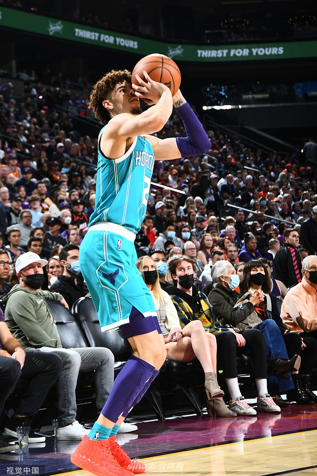 为观众们呈 为观众们呈