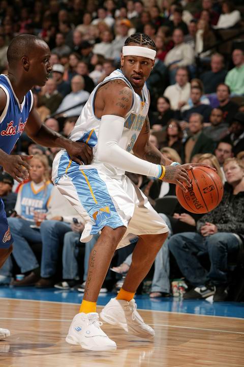 中增添更多 中增添更多