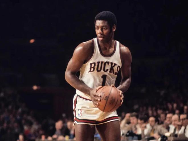 赛场上拼搏 赛场上拼搏